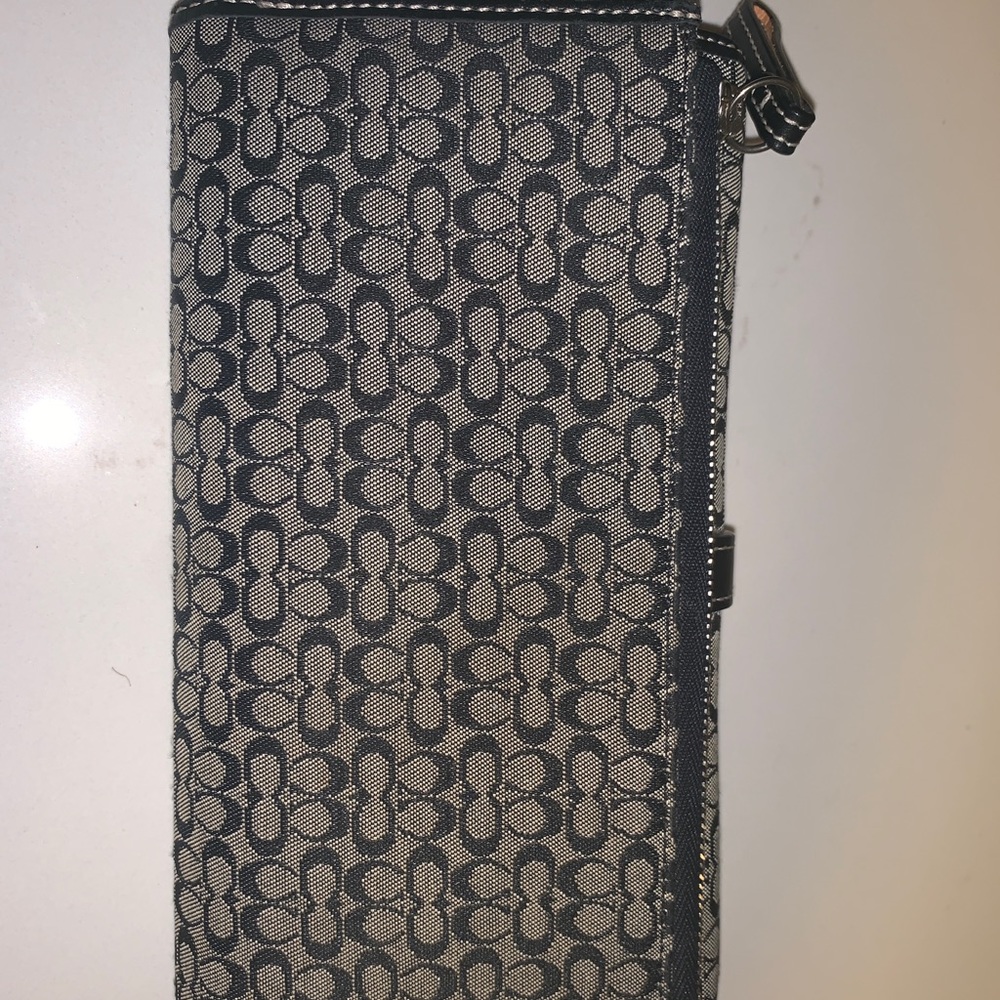 Coach long card holder